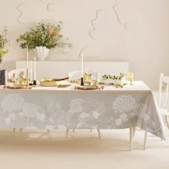 Nappe pur coton motif jacquard beige Mille hortensias naturel