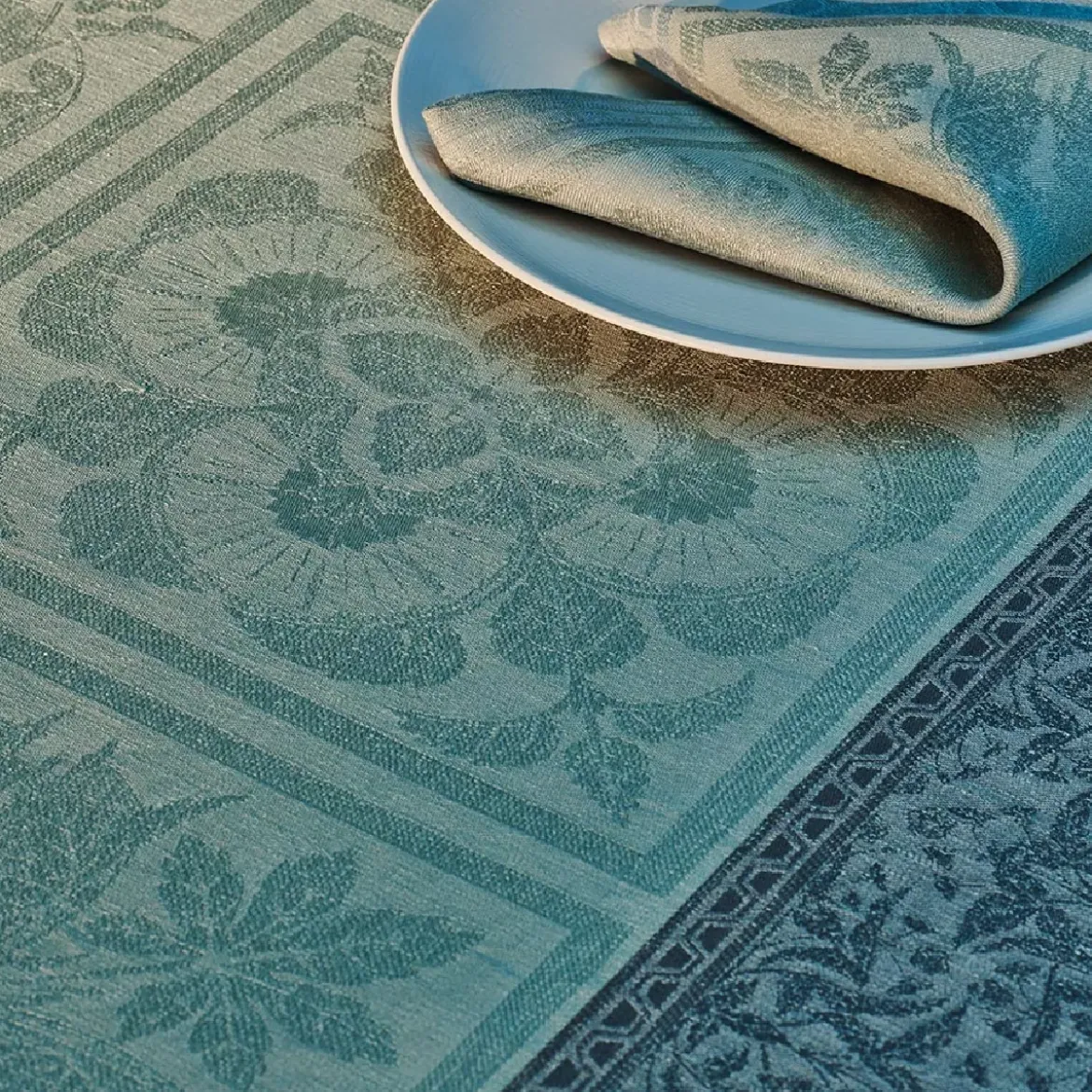 Nappe pur lin motif jacquard vert Harmonie opaline