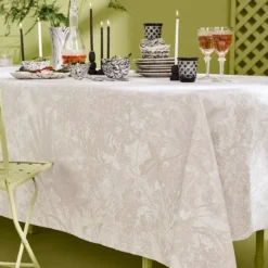 Nappe sur mesure pur coton enduit motif jacquard beige Mille esprit jardins chanvre