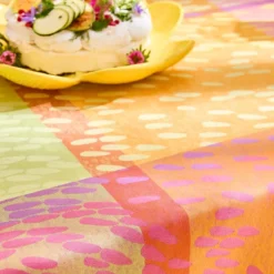 Nappe sur mesure pur coton enduit 220 g/m² motif jacquard rose vert Mille sources berlingot
