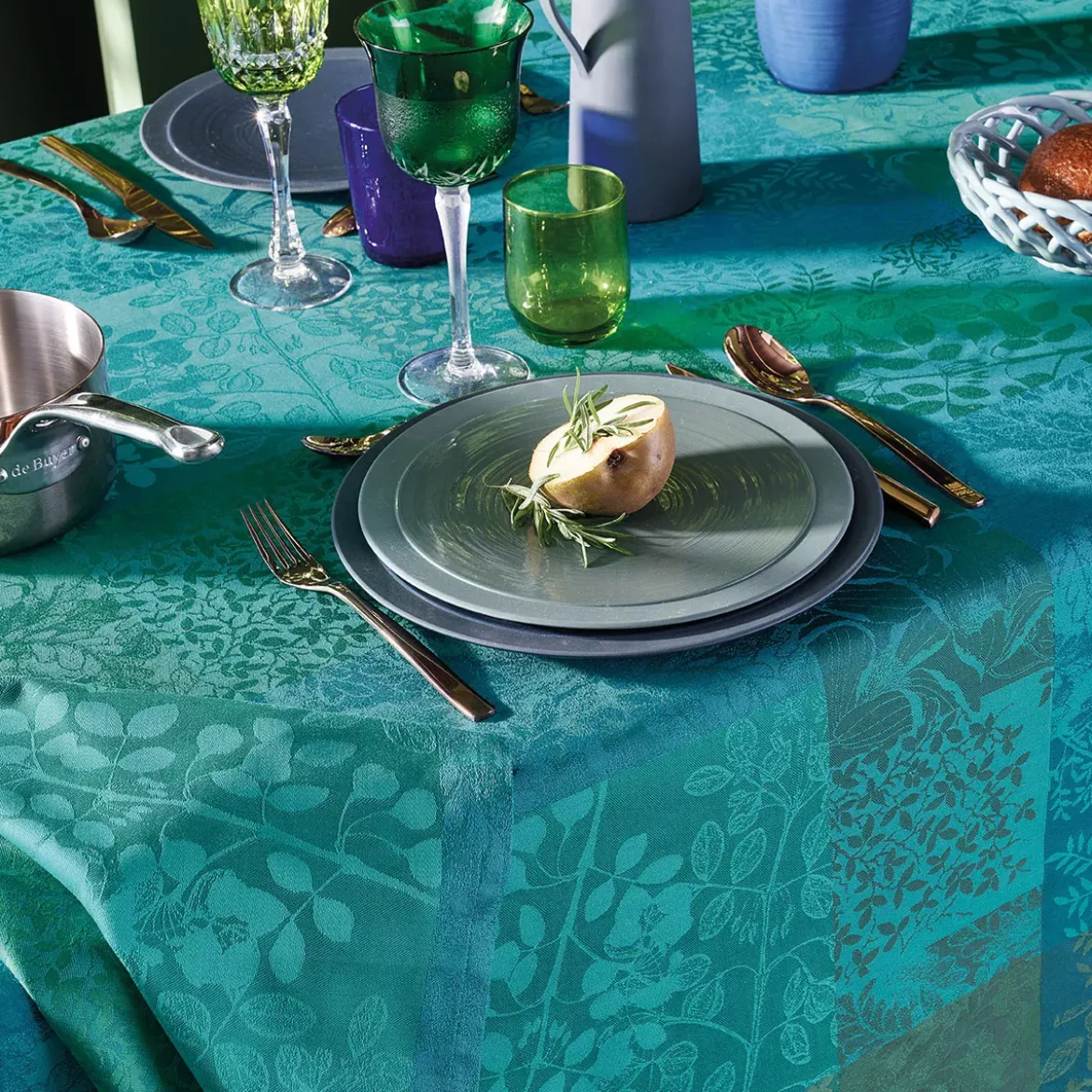 Nappe sur mesure pur coton enduit motif jacquard vert Mille rameaux emeraude