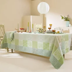 Nappe sur mesure pur coton enduit motif jacquard beige vert Mille parfums verde