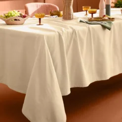 Nappe sur mesure pur coton 155 g/m² motif jacquard or Bastide or pale