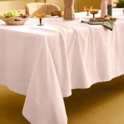 Nappe sur mesure pur coton 155 g/m² motif jacquard rose Bastide rose poudre