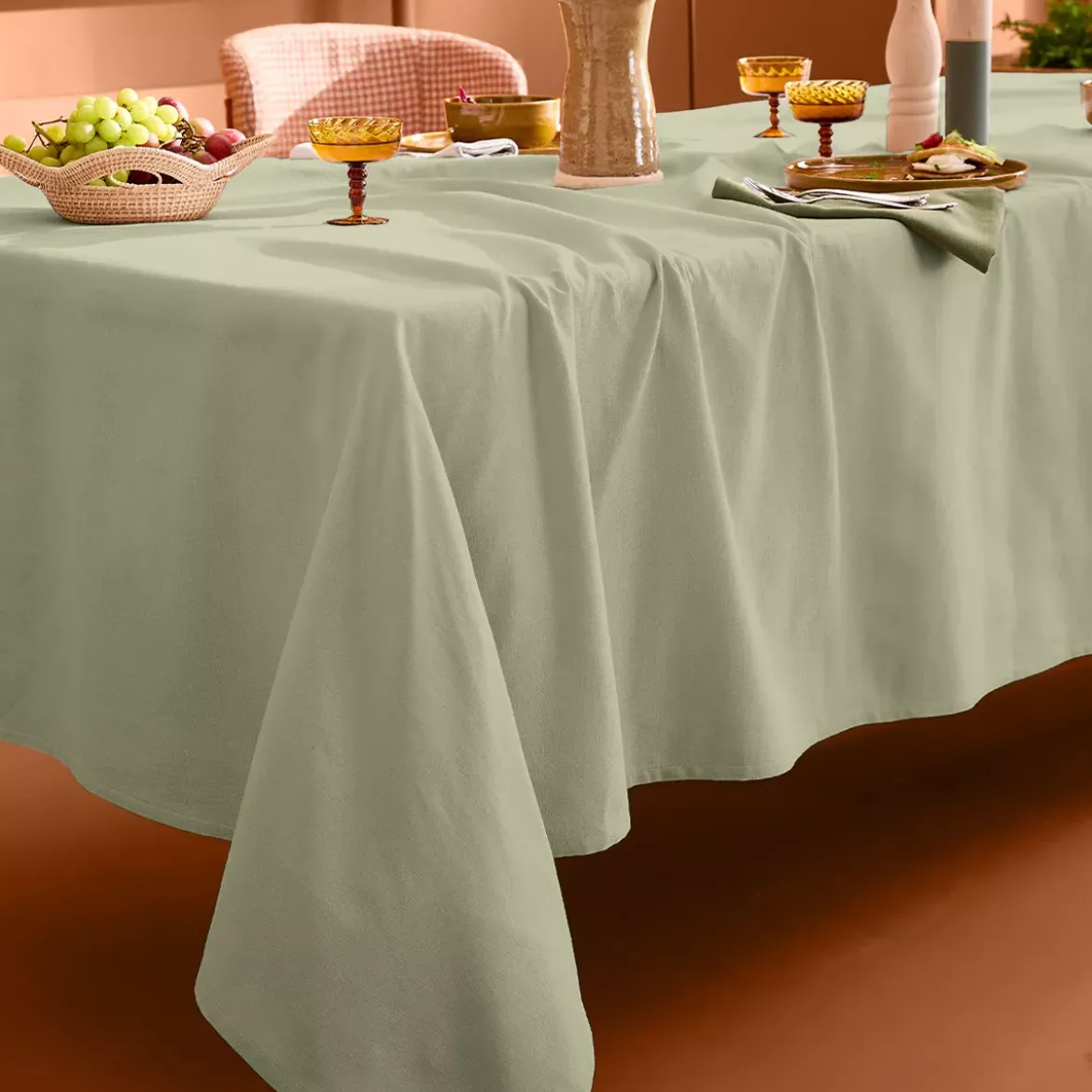 Nappe sur mesure pur coton 155 g/m² motif jacquard vert Bastide verde