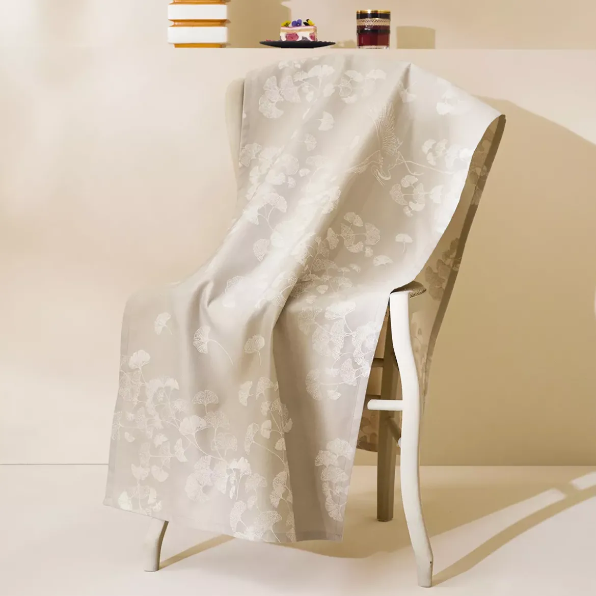 Nappe sur mesure pur coton motif jacquard beige Mille ginkos naturel