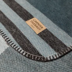 Plaid coton mélangé 415 g/m² motif jacquard bleu gris Livio blue