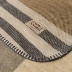 Plaid coton mélangé 415 g/m² motif jacquard gris beige Livio naturel