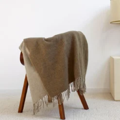 Plaid laine & autres fibres uni beige brun Duetto mocca