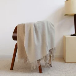 Plaid laine & autres fibres uni beige ecru Duetto naturel