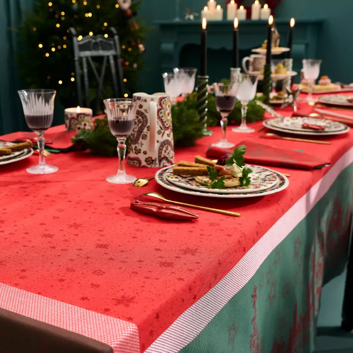 Serviette pur coton 220 g/m² motif jacquard vert rouge Noel magique houx