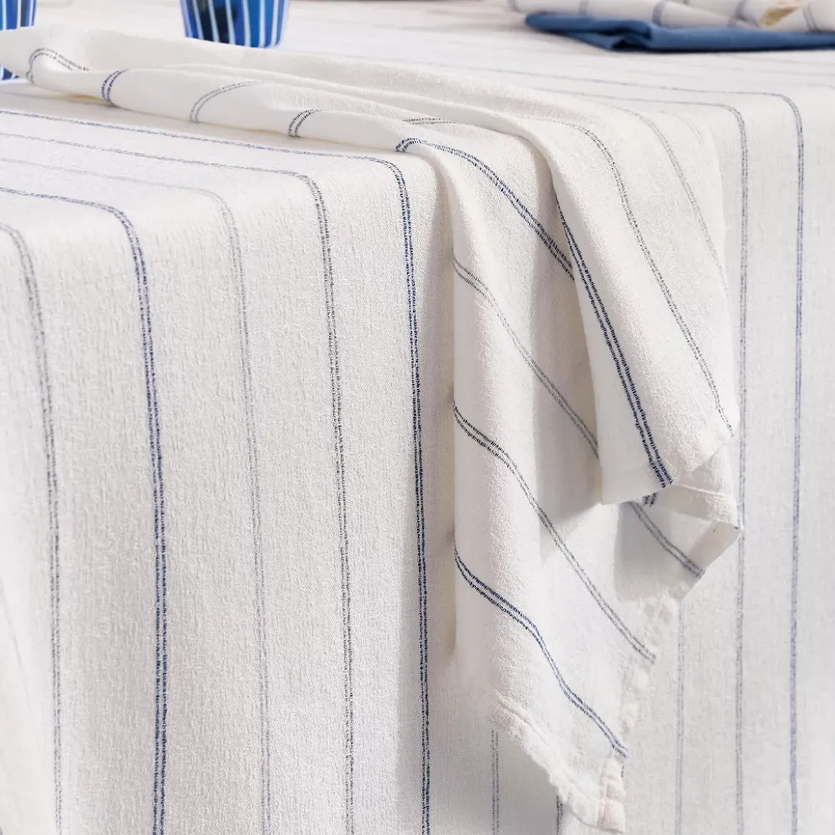Serviette pur coton lavé motif jacquard bleu blanc Rimini blu
