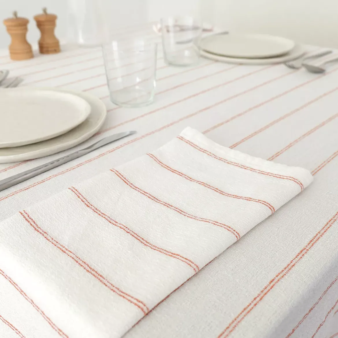 Serviette pur coton lavé motif jacquard orange blanc Rimini terracotta