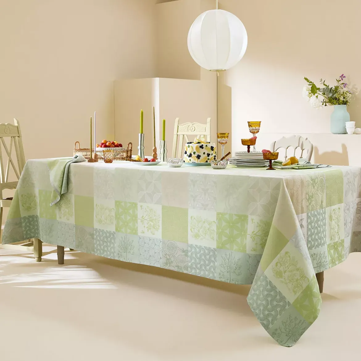 Serviette pur coton motif jacquard beige vert Mille parfums verde