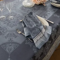 Serviette pur coton motif jacquard gris Fontainebleau gris