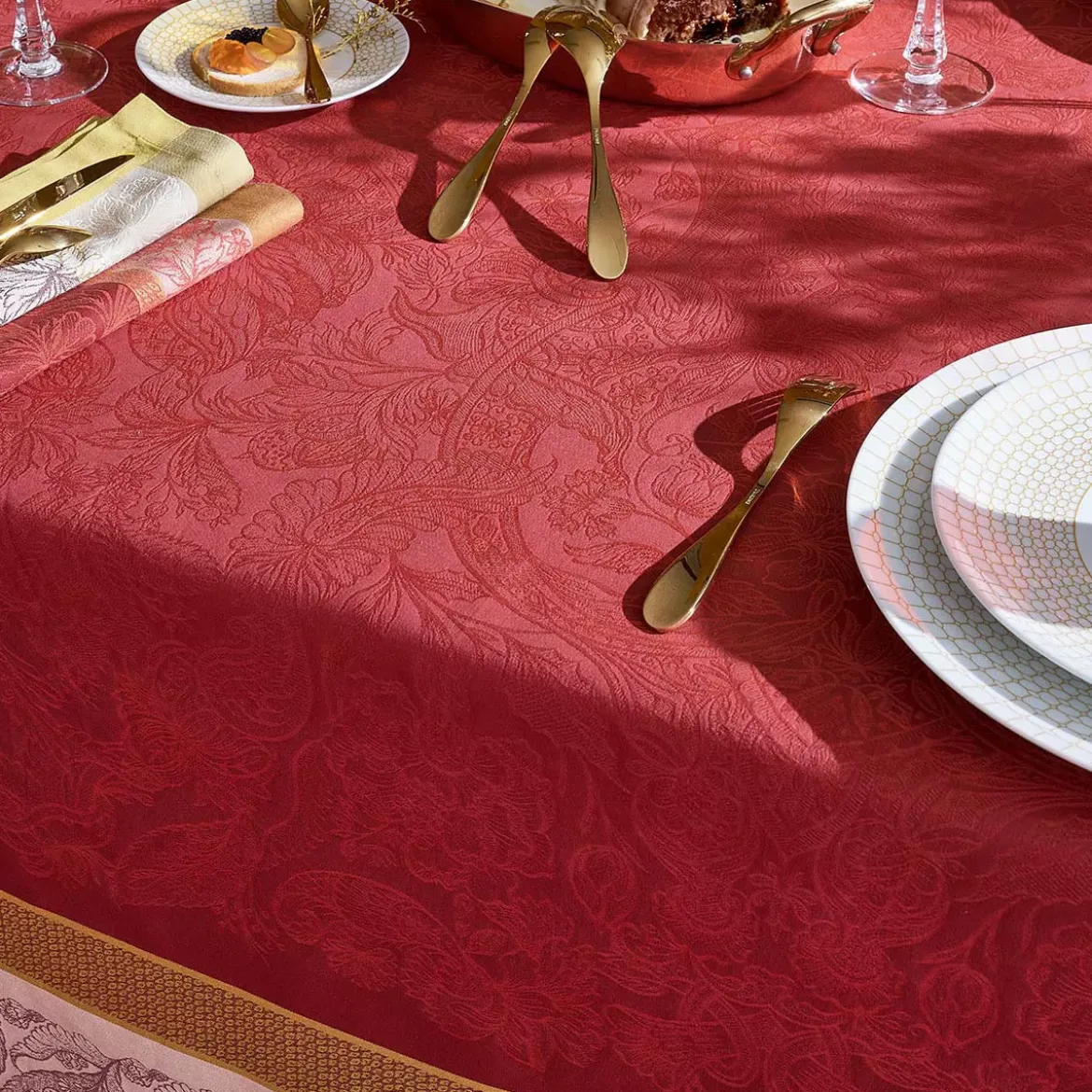 Set pur coton antitache motif jacquard rouge Alexandria rubis