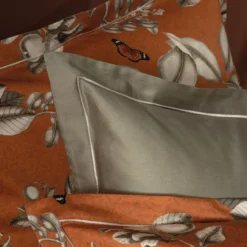 Taie d'oreiller satin de coton imprimé orange Fleurs d'oranger rouille